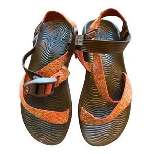 Chaco Women’s Adjustable Z-Strap Sandals Orange Rust Straps Brown Sole